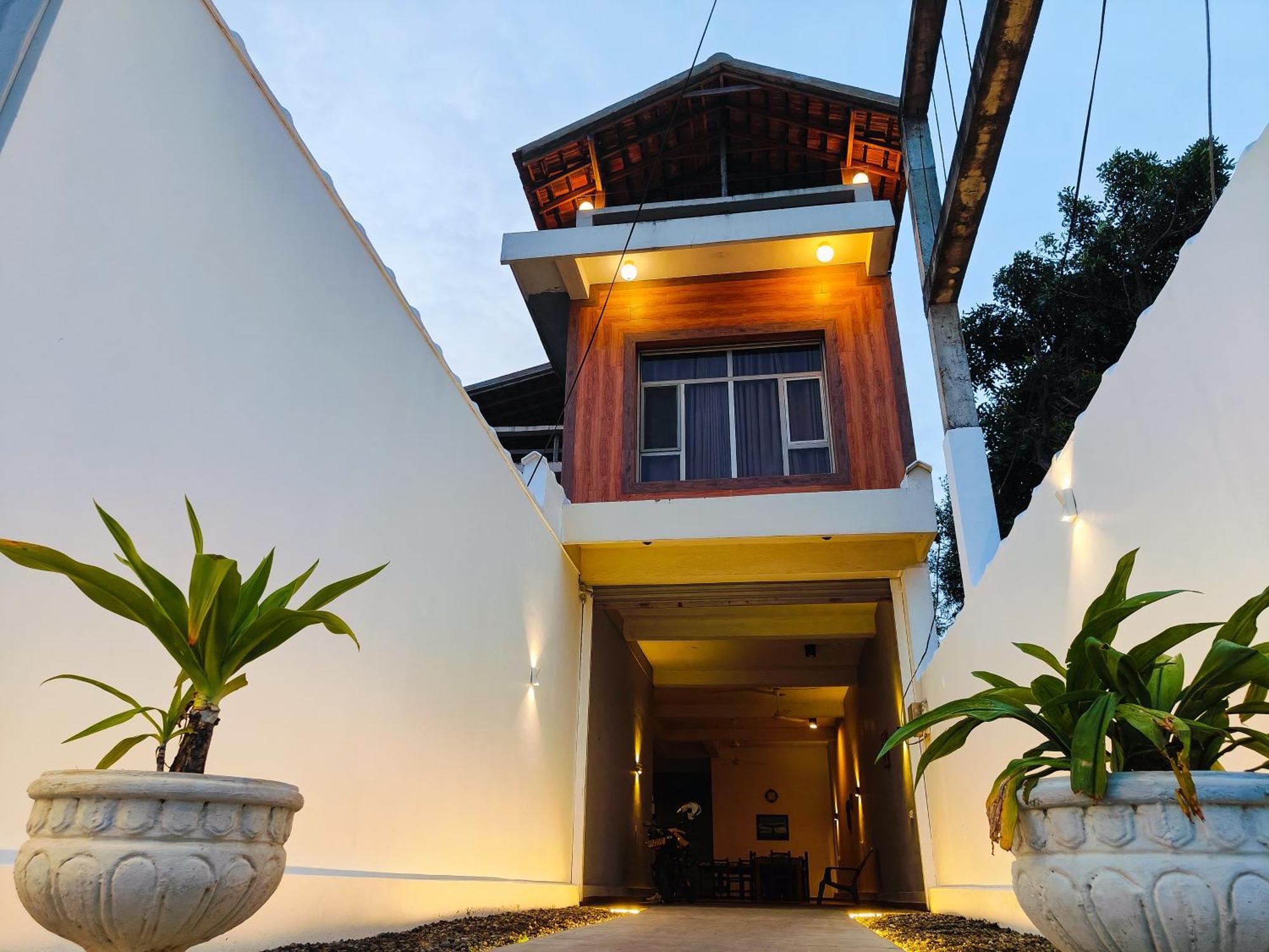Royal Point Arugambay Hotel Arugam Bay Exterior photo